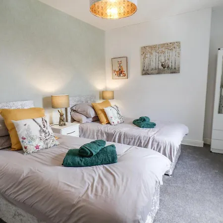 בית נופש 3 Auborough Street *